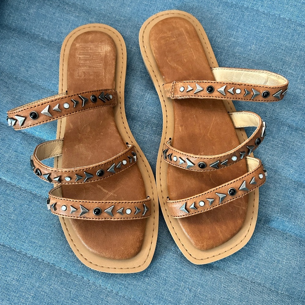 Frye Brown Studded Strappy Flat Sandals Size 6.5